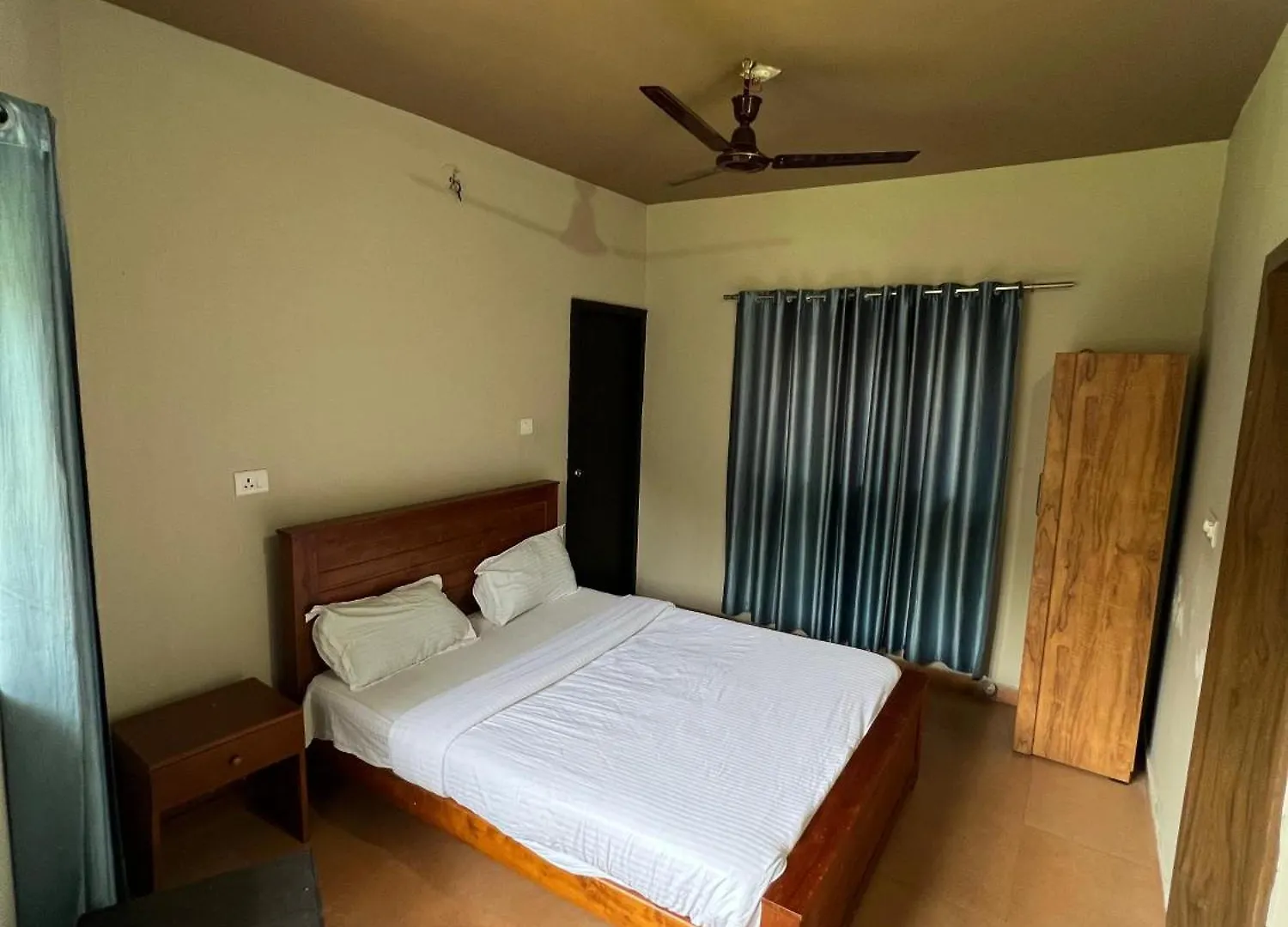 Kosher Livings Holiday Kalpatta Aparthotel